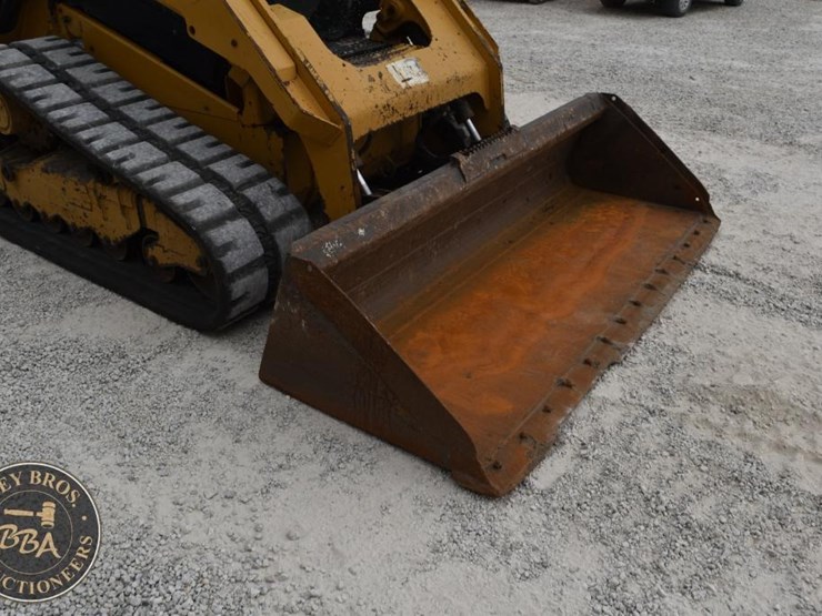 2016-caterpillar-289d-image-19