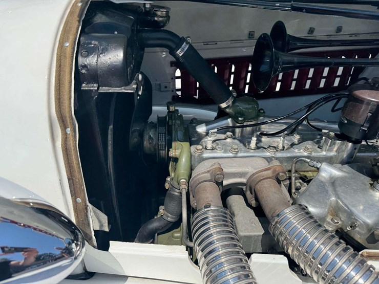 1936-auburn-852-supercharged-boattail-speedster-image-48