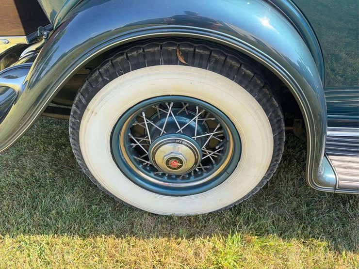 1932-cadillac-v-16-fleetwood-image-141