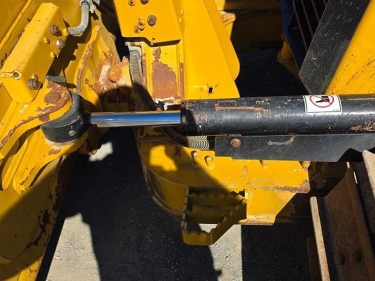 2021-caterpillar-d3-image-12