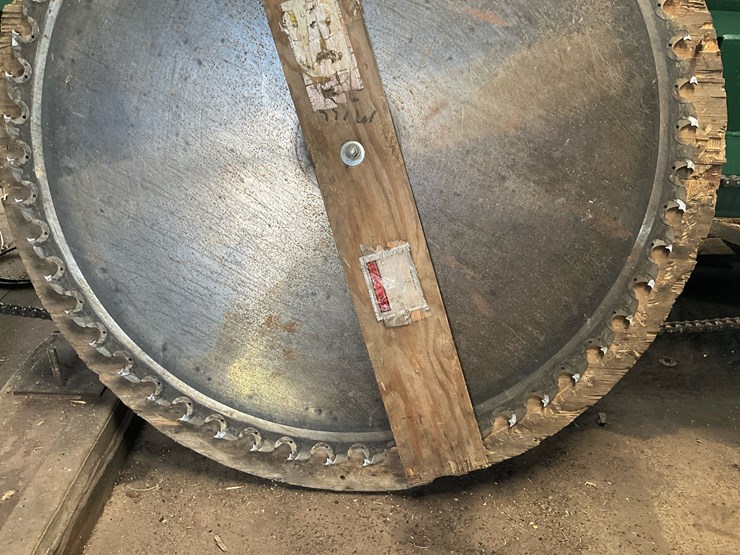 #136-•-56”-inserted-tooth-circular-saw-blades-image-4