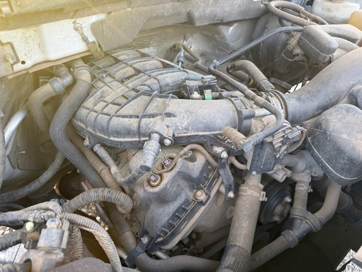 2014-ford-f150-xl-image-31