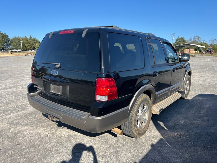 2004-ford-expedition-image-6