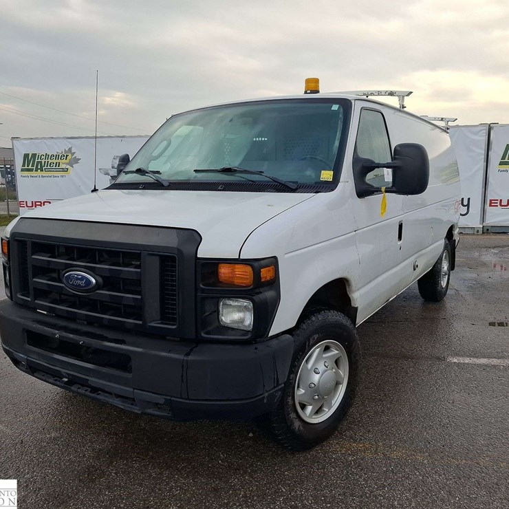 2011 FORD CARGO