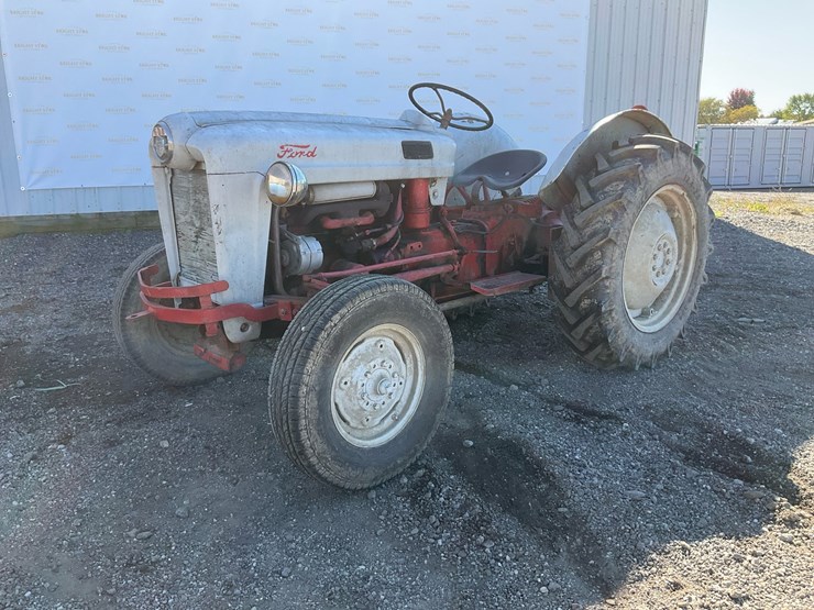 ford-600-image-1