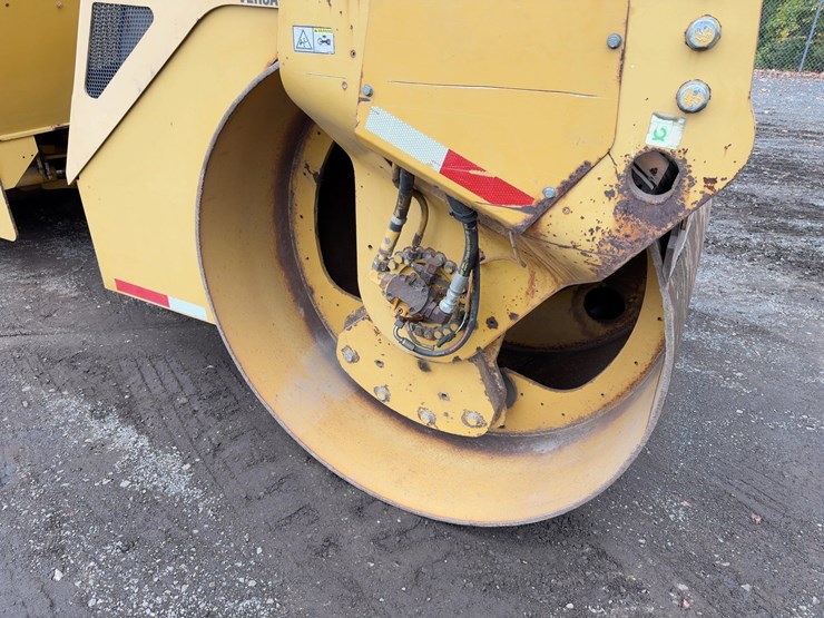 2008-caterpillar-cb-534dxw-image-10