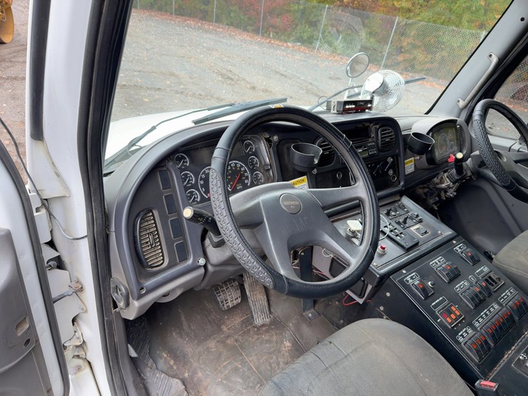 2006-caterpillar-c7-image-22