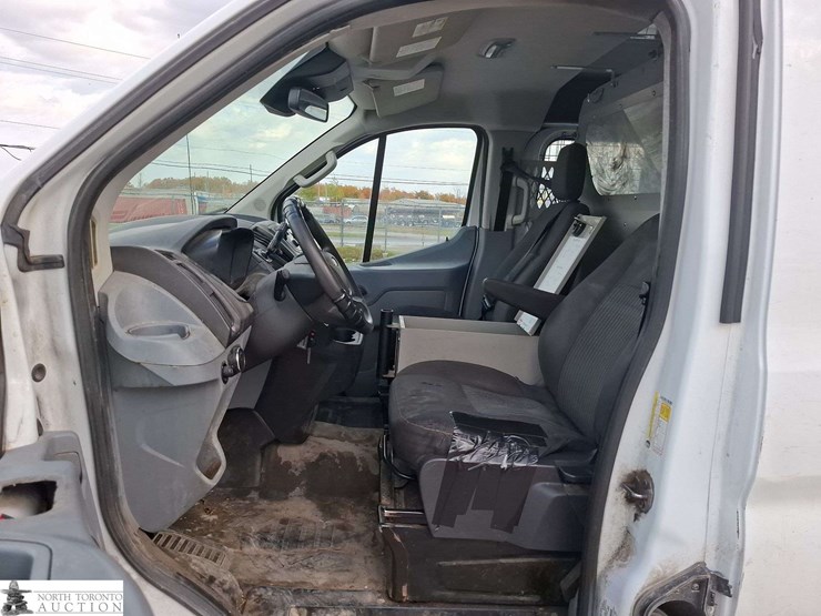 2016-ford-transit-image-10