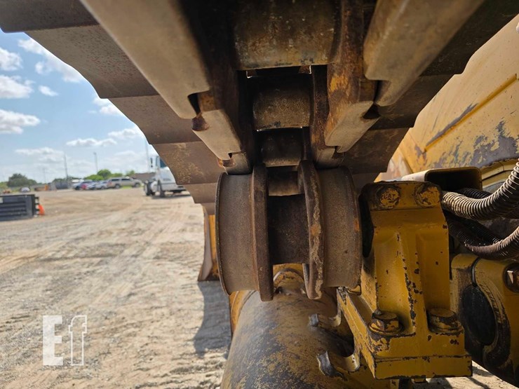 2019-caterpillar-d6t-xl-image-31