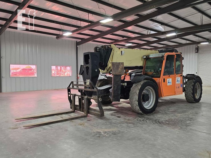 2014-jlg-g12-55a-image-1