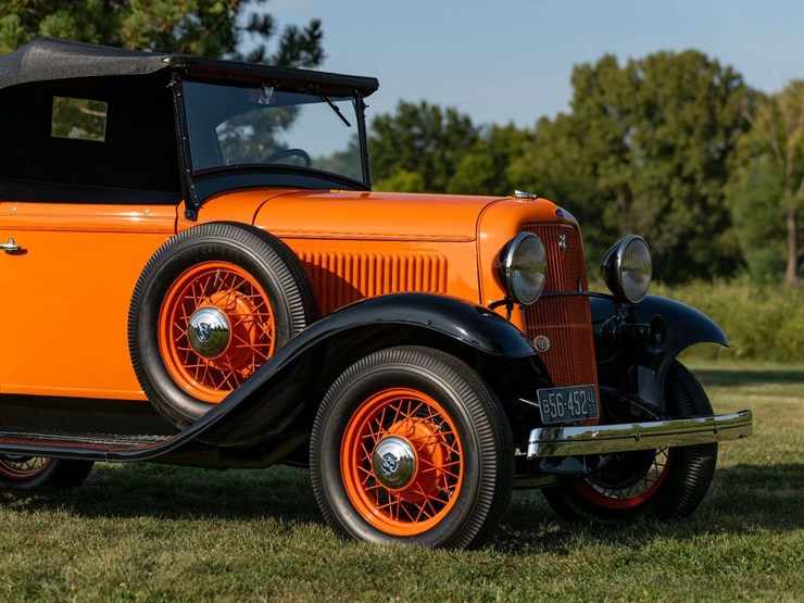 1933-ford-v8-roadster-pickup-image-16