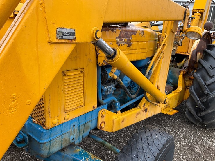 ford-4500-image-18