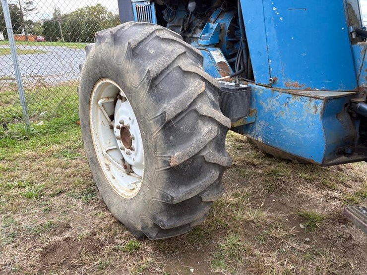 ford-tractor-image-8