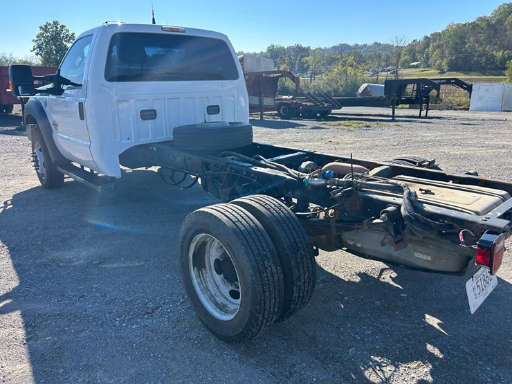 2012-ford-f550-image-4
