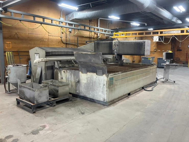 2005-flow-waterjet-model-713633-1-cnc-waterjet,-integrated-flying-bridge-6012,-60"-x-144"-cutting-ca-image-4