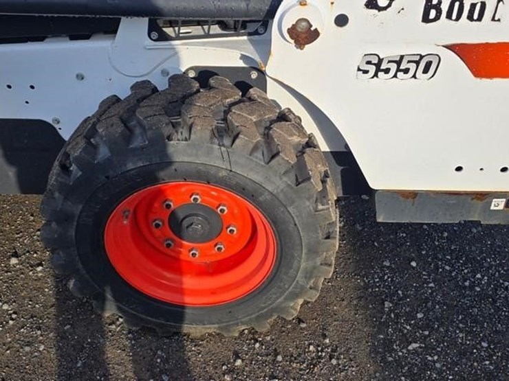 2018-bobcat-s550-image-23
