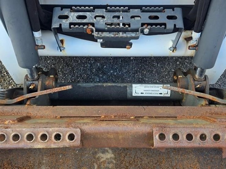 2018-bobcat-s550-image-35