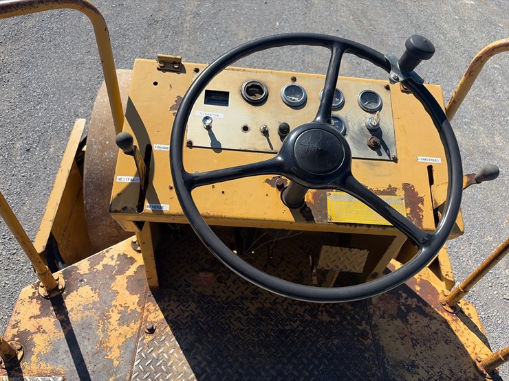 caterpillar-cs-431b-image-17