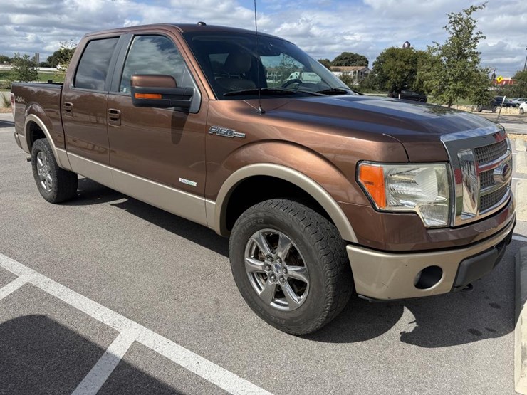 2011-ford-f150-lariat-image-3
