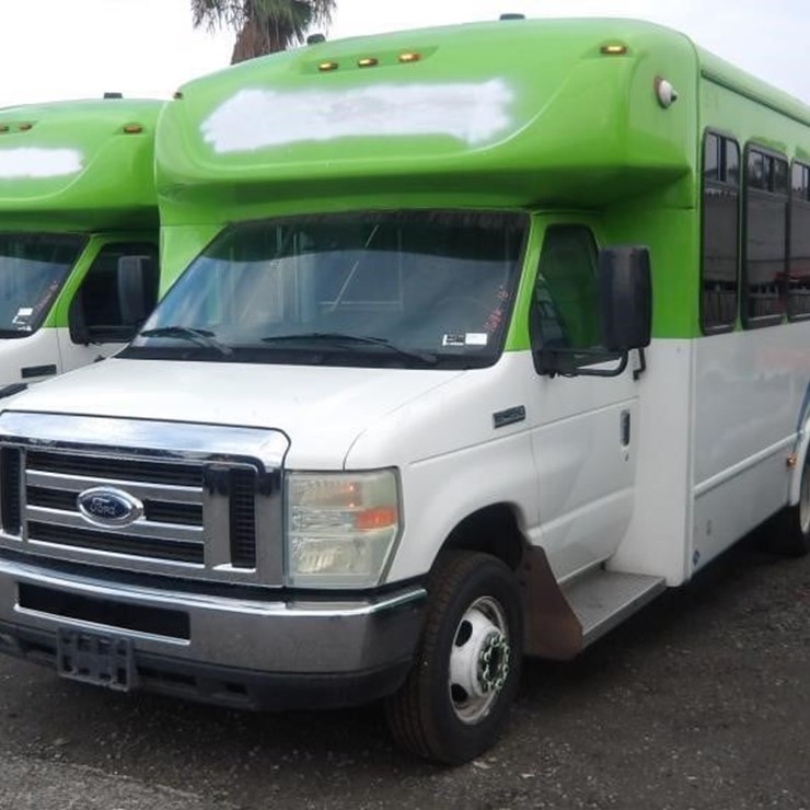 2016 FORD E450
