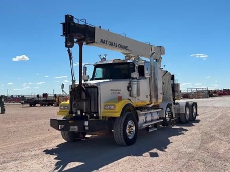 2012-western-star-4900fa-image-1