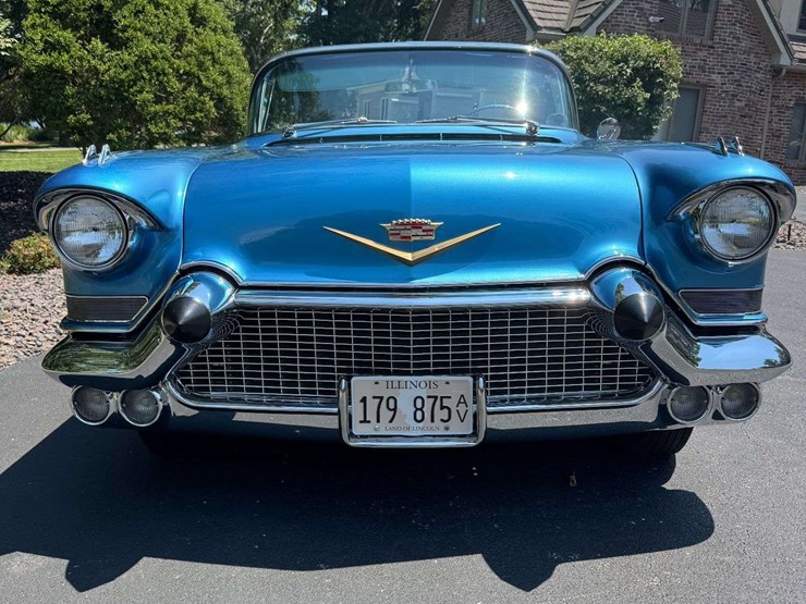 1957-cadillac-series-62-eldorado-biarritz-convertible-image-2