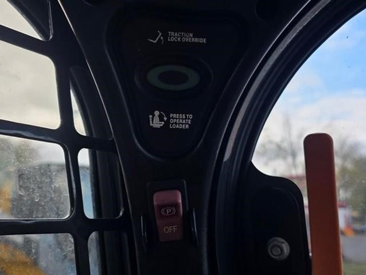 2018-bobcat-s550-image-53