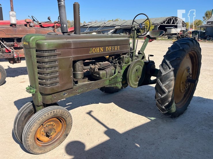 john-deere-b-image-1