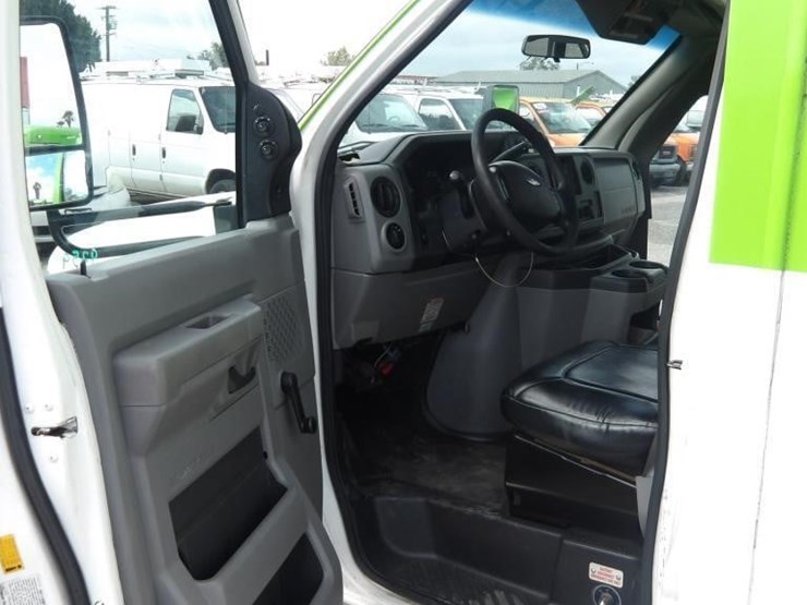 2018-ford-e450-image-16