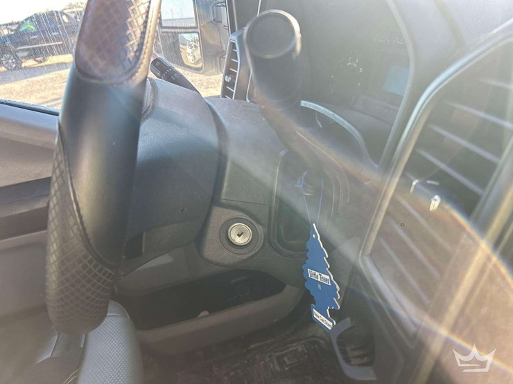 2022-ford-f350-image-14