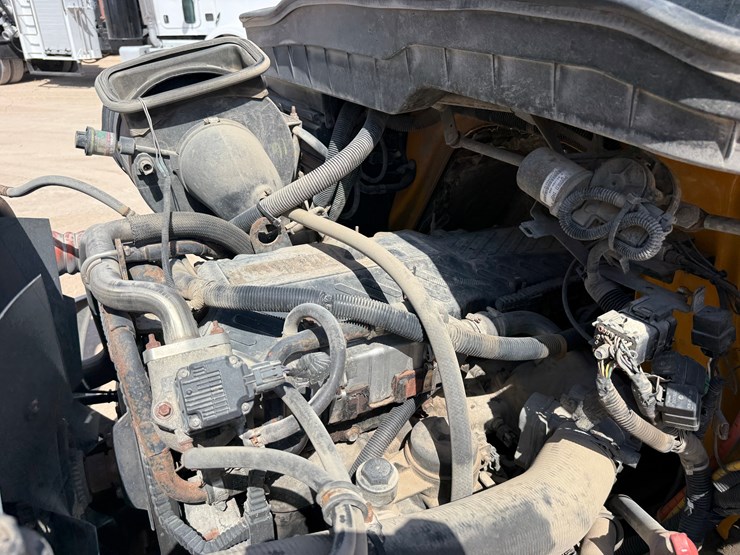 2010-international-durastar-4400-image-36
