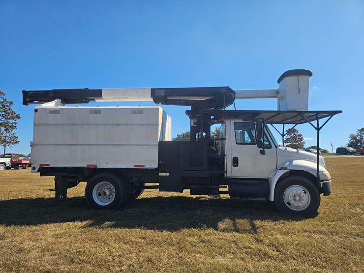 2005-international-durastar-4300-image-17
