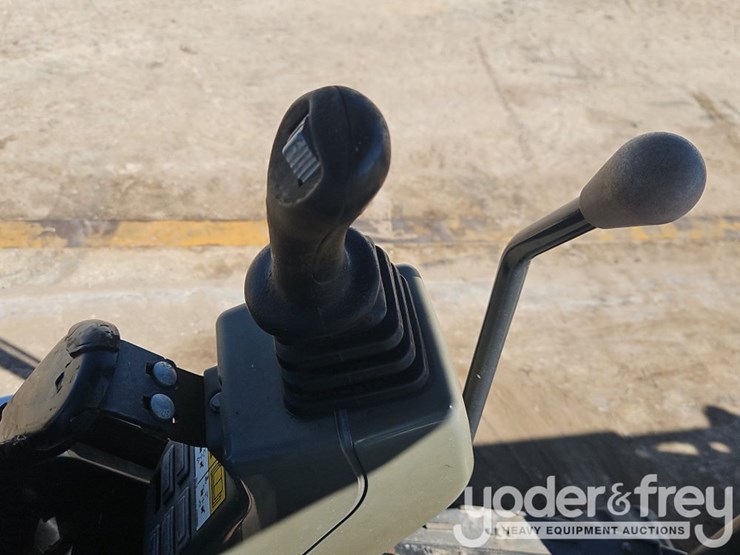 2019-bobcat-e35-image-30