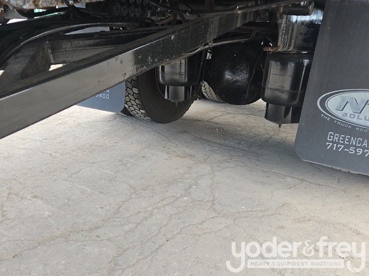 2017-kenworth-t880-image-33