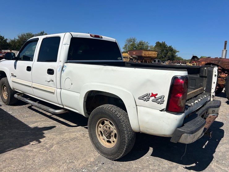 2004-chevrolet-2500-image-6