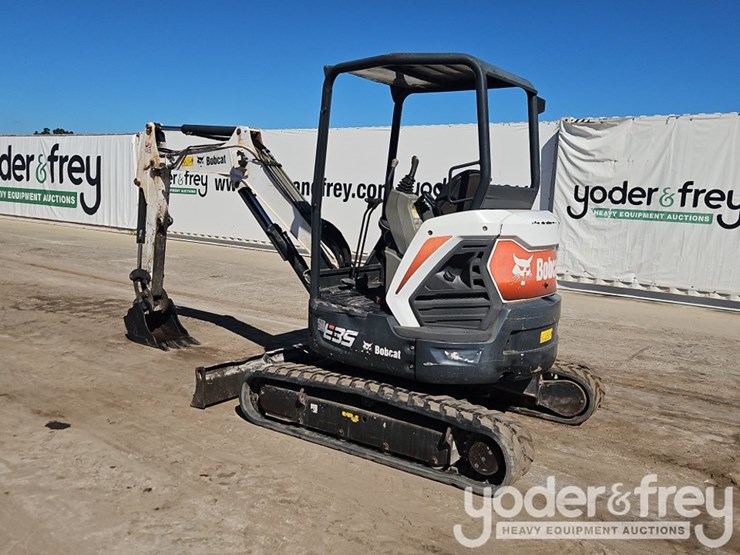 2019-bobcat-e35-image-3