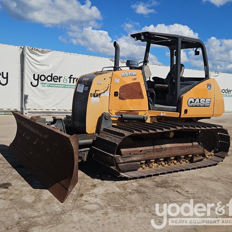 2016 CASE 850M