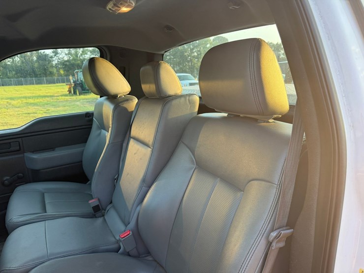 2014-ford-f150-xl-image-43