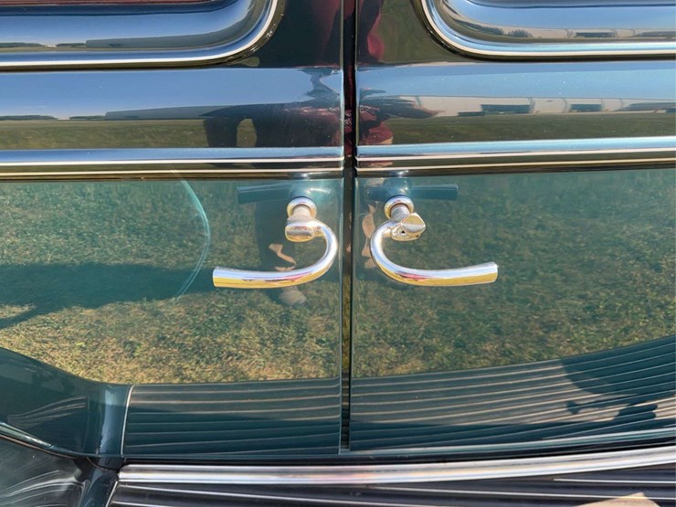 1932-cadillac-v-16-fleetwood-image-52