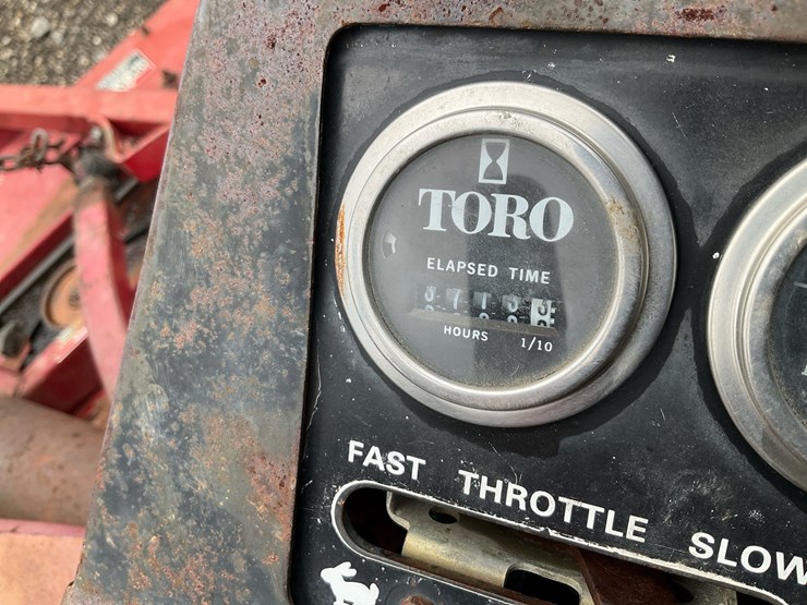 toro-groundsmaster-325d-image-9