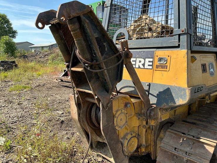 deere-650j-lt-image-31