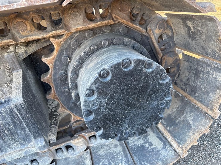 2022-deere-210g-lc-image-25
