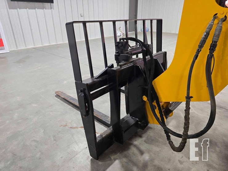 2015-jcb-507-42-image-12