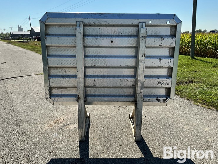 koneta-diamond-brite-aluminum-truck-headache-rack-image-6