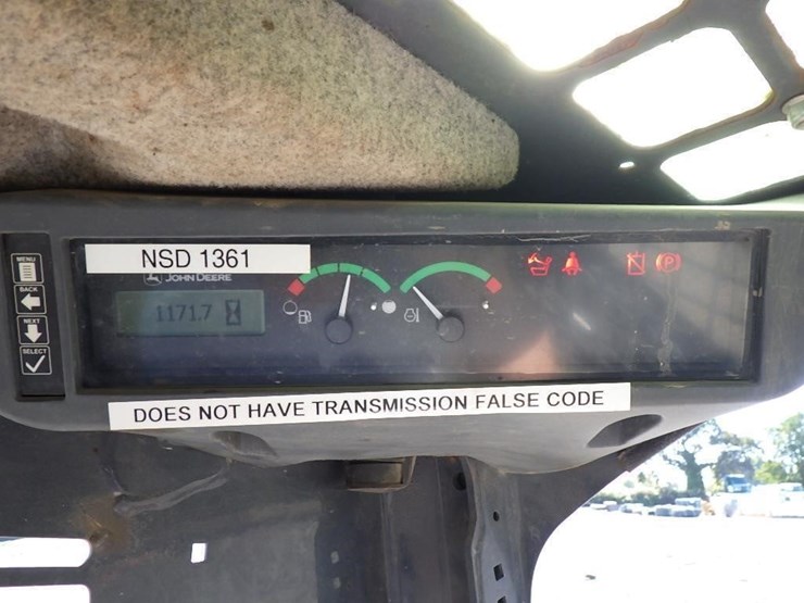 deere-318g-image-30
