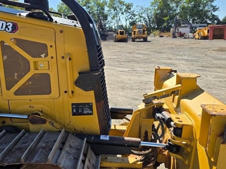 2021-caterpillar-d3-image-42