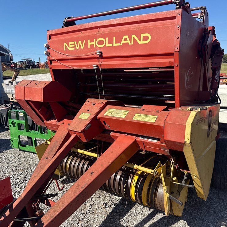 NEW HOLLAND 846