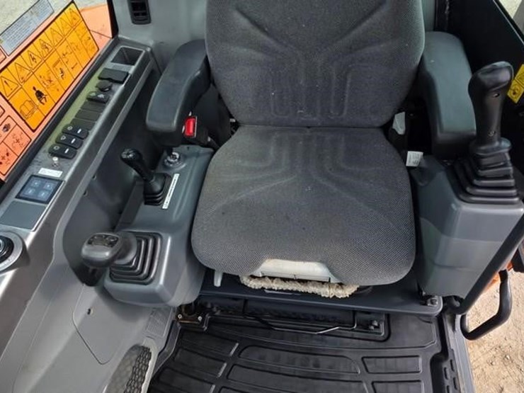2023-doosan-dx63-3-image-60