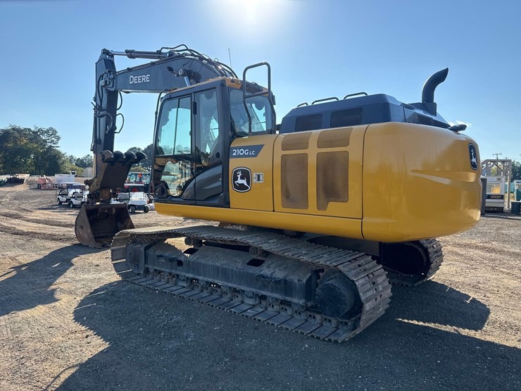 2022-deere-210g-lc-image-7