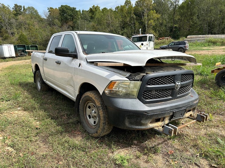 2014-dodge-1500-image-2
